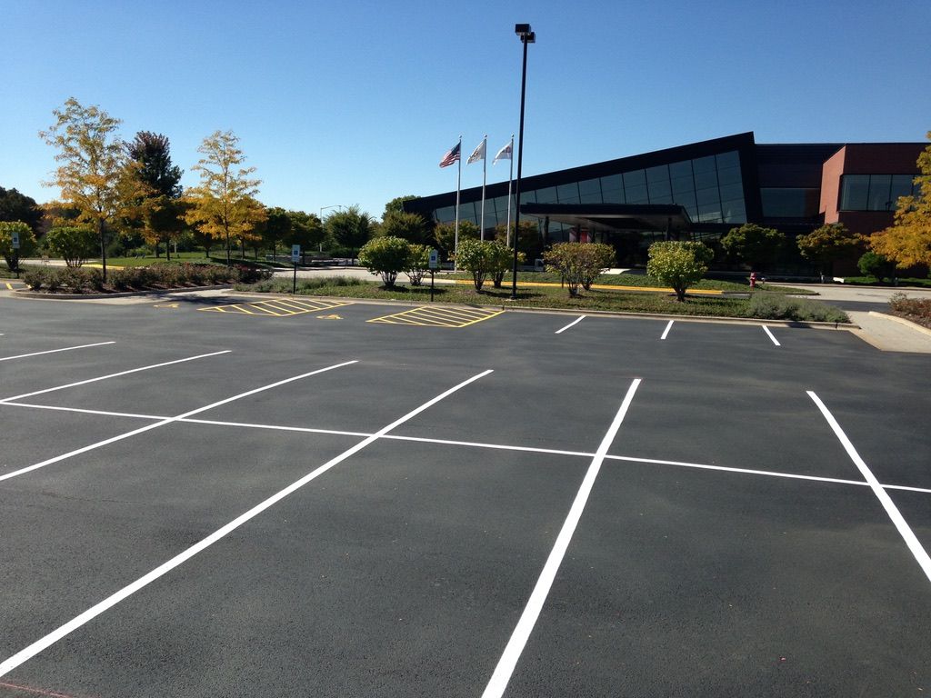Why the Lowest Sealcoating Bid Isn’t Always The Best, chicago asphalt sealcoating