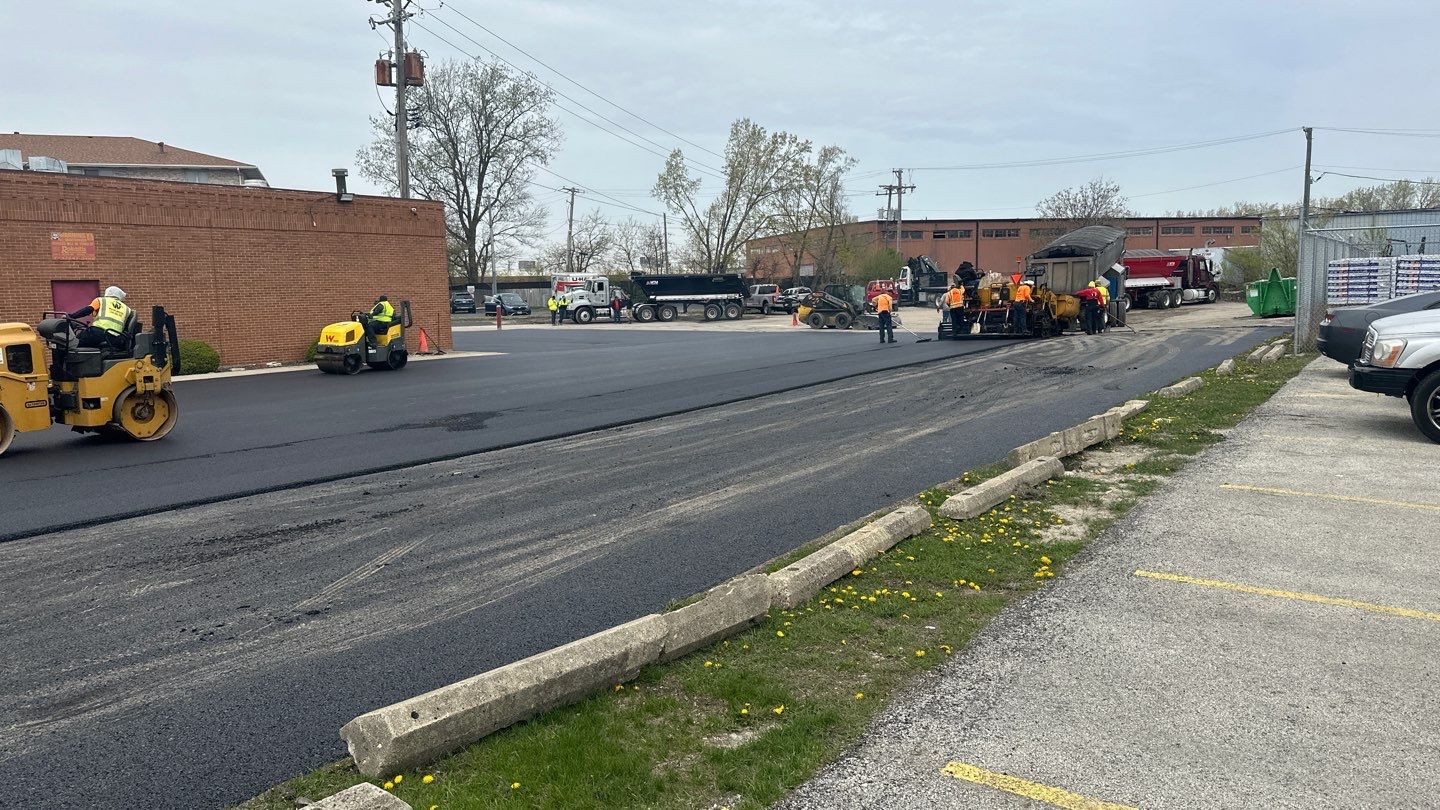 What Are The Considerations for New Asphalt Parking Lot Design?