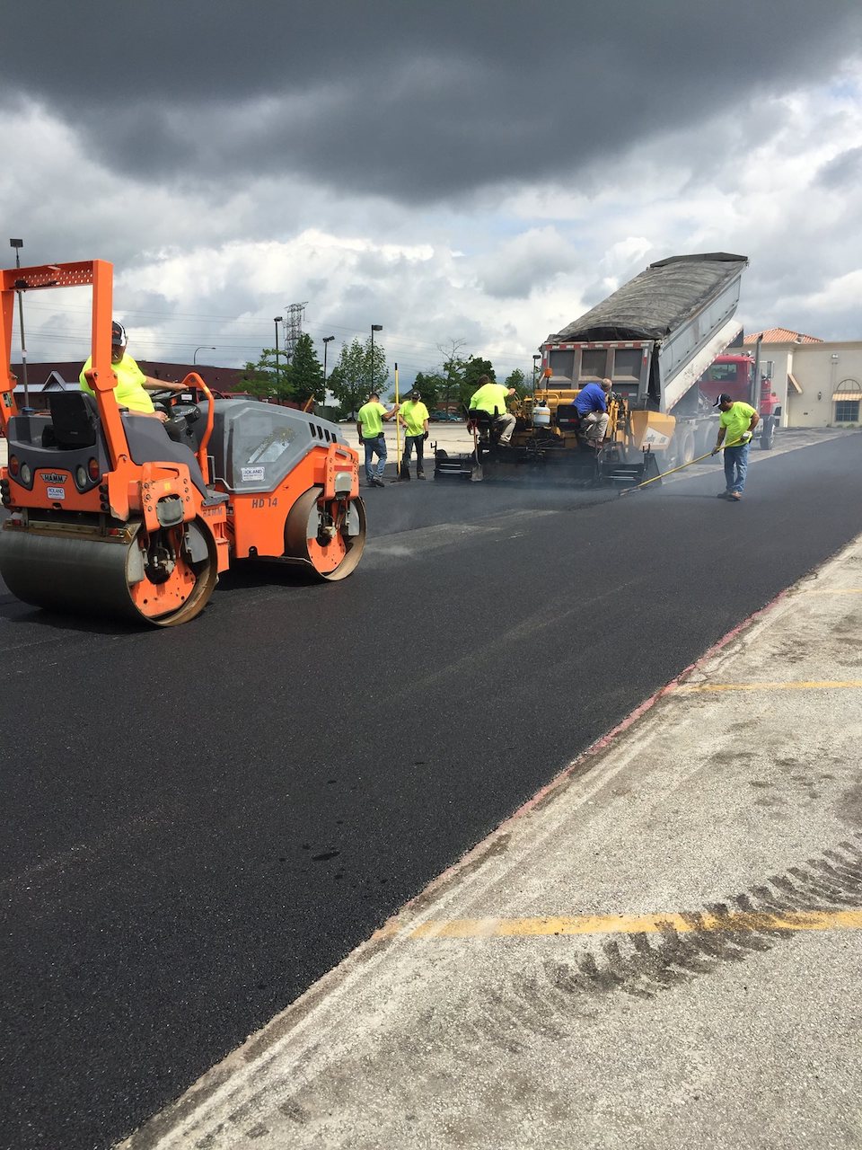 What to Expect from a Reputable Chicago Asphalt Paving Company